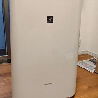 シャープ 加湿空気清浄機 2013年製 KC-D70-W