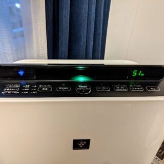 シャープ 加湿空気清浄機 2013年製 KC-D70-Wの画像