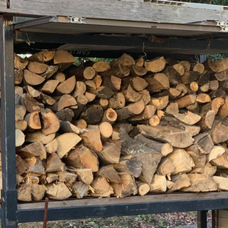 行き先決まりました。キャンプ用　BBQ用　薪　の画像
