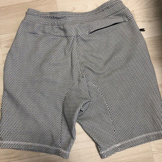 ナイキ　テックフリース  パンツの画像