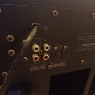 スピーカー付きテレビ台の画像