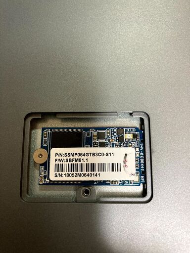 ノートパソコン　ezbook x3 13.3inch FHD  Celeron N3350  メモリ6G  64GB+M2 SSD64G付き