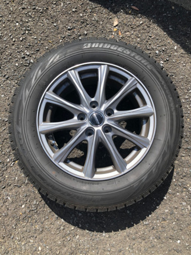 そろそろ廃棄しちゃいます。スタッドレスタイヤ美品　4本セット　1本5000円