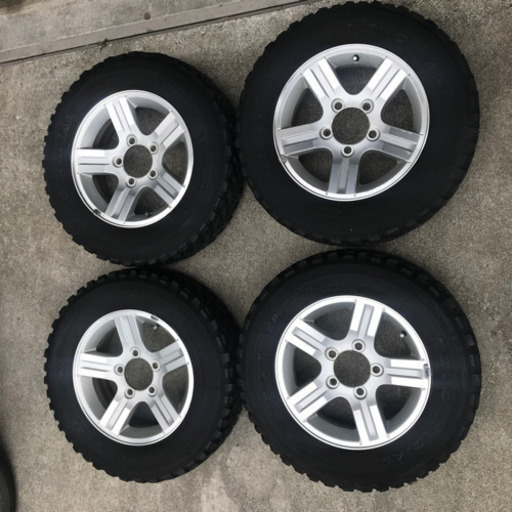 売れました、ありがとうございます。中古　ジムニー用MT 195R16