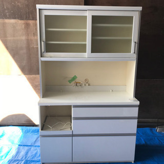 しろ 【美品】パモウナ キッチンボード 幅120㎝ パモウナ キッチンボード 食器棚 120㎝幅 ソフトクローズ