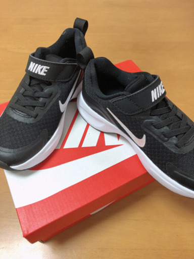 新品　NIKE WEARALLDAYシューズ　18センチ
