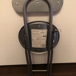 折り畳み椅子の画像