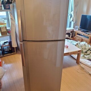 冷蔵庫売ります。
