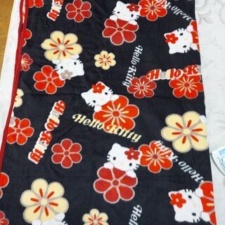 ハローキティ　ブランケット