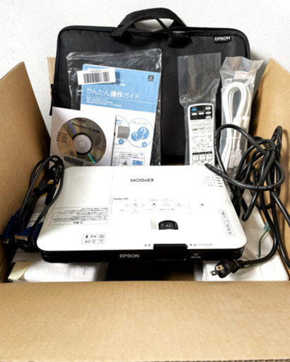 【美品】EPSON EB-1785W　プロジェクター