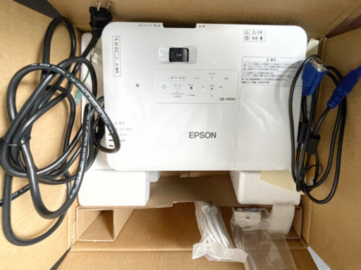 【美品】EPSON EB-1785W　プロジェクター
