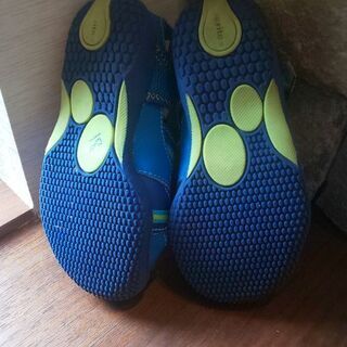 美品❗️stride  rite  ストライドライト☆夏用スニーカー サイズ16cmの画像