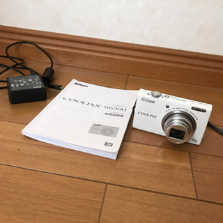 ニコン COOLPIX   S6200 の画像
