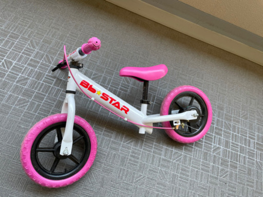 ストライダー　ペダルなし自転車　ピンク