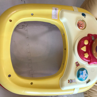 【お値下げ中】アンパンマン歩行器の画像