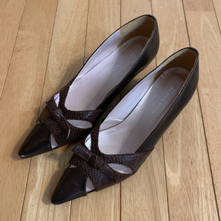 KLEI PLUS クランプリュス　新品　パンプス　23.5