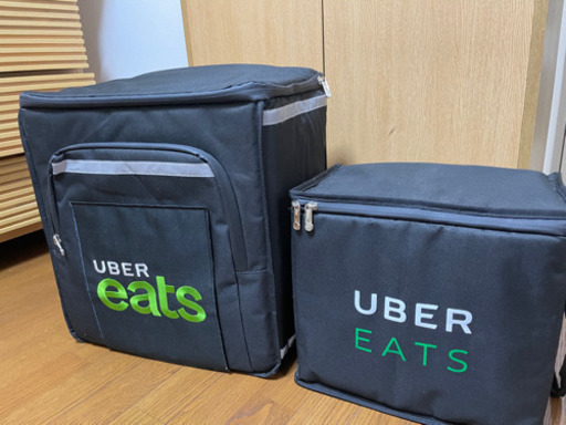 Uberイーツの配達用バック