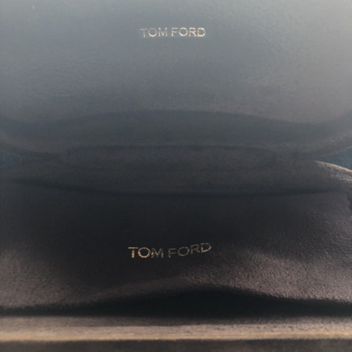 トムフォード 007ジェームズ・ボンド愛用 場所相互の意向