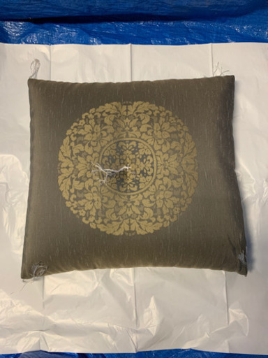 和柄の座布団10枚（箱入り）