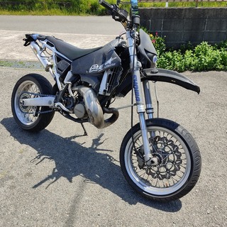 ハスクバーナー 250 2st エンジンOH済み　モタード　ブレンボ　２ストの画像