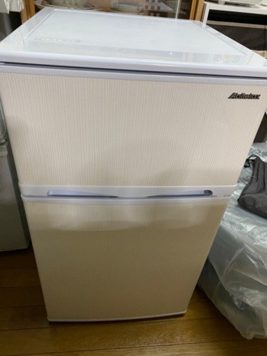 冷蔵庫　新生活にどうぞー