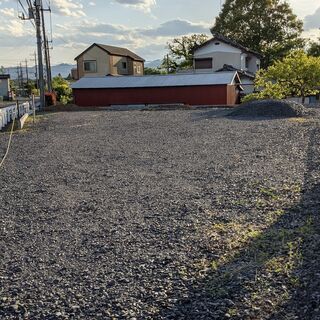 84坪雑種地