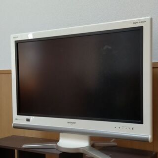 SHARP AQUOS 32インチ液晶テレビ