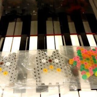ビーズで作ったマグネット(トトロと星)