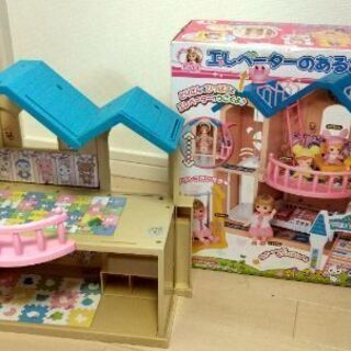 リカちゃん エレベーターのあるおおきなようちえん