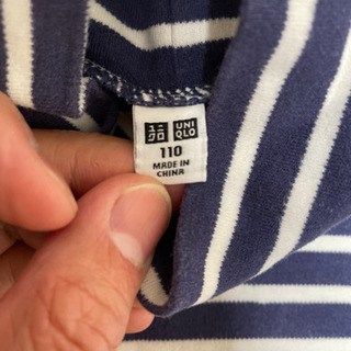 【古着】子供服 ユニクロ ヒートテックタートルネックシャツ ボーダー 110 ※有料商品とセットでお願いしますの画像