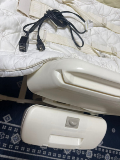 最終☆値下げしました！combi ハイ＆ロー電動チェア