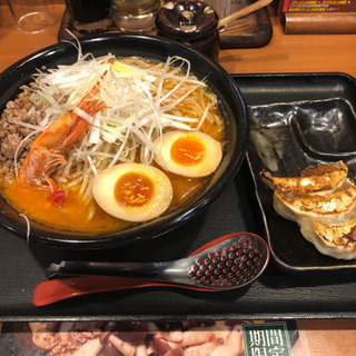 美味しいもの食べに行きましょ！