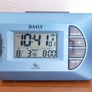 【終了】kジャストウェーブ カレンダー表示付きデジタル電波置き時...