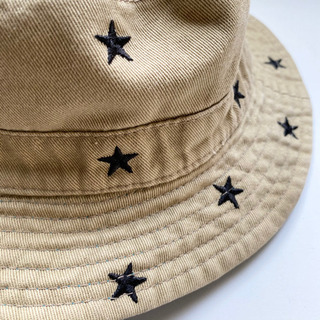 リバーシブル帽子50cmの画像