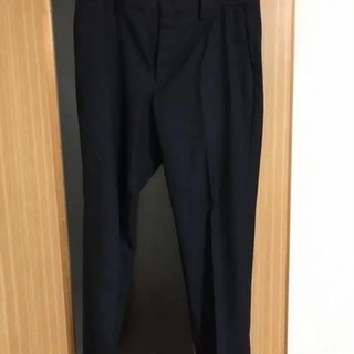 ユニクロ　スラックス テーパードパンツ