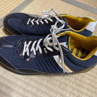 スニーカー　サイズ27.0 ドライビングシューズ代わりに。の画像