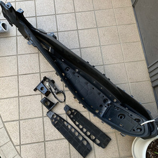 マジェスティーSG20J 4d9左右ステップボード&ステーセットの画像