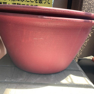 プラスチックの鉢の画像