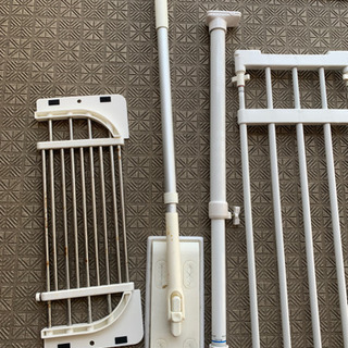 【取引き中】突っ張り棒　突っ張り棚など　新生活セット　無料の画像