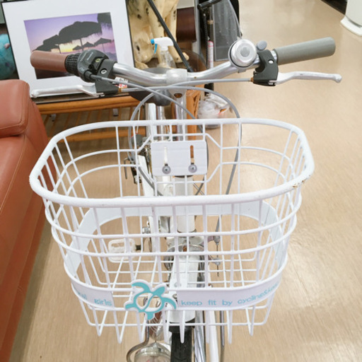 自転車☆24インチ☆かごハワイ風デザイン☆ホワイト☆鍵ありタイプ☆中古品