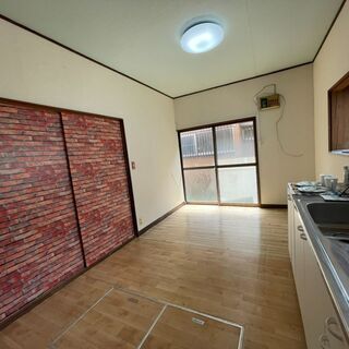 🌷初期費用5.5万円＋当月前家賃🌷 💰敷金、礼金ゼロ💰🏠広々5DK南東向き戸建＋庭🏠 巌根駅徒歩14分！高速ﾊﾞｽﾀｰﾐﾅﾙ（木更津金田BT）車で7分🚍スーパー850m！保証会社要、保証人不要！ 閑静な住宅街の戸建て物件！玄関前にカーポート(軽1台)有🚙ペット可能/大型犬、多頭飼い可🐶リフォーム済 ★千葉県木更津市岩根の賃貸★ - 賃貸（マンション/一戸建て）