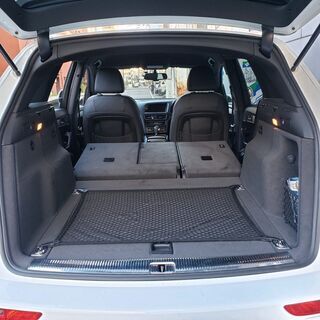 アウディQ5　2.0TクワトロSライン　H23モデル　車検3/12　走行80000ｋ　純正ナビ&フルセグTV&純正サブウーハー　サイド&リヤカメラ　ドラレコ　ハーフレザースポーツシート&専用19AW　ETC　クルコン　キセノンの画像