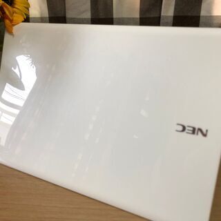 彡Ａランク１３．３インチ・バッテリー＆キーボード新品・超高速ｉ７第三/ＮＥＣ新品ＳＳＤ２４０ＧＢ/エクストラホワイトWin10 64bit/Office2019付/メモリ４GＢ/無線/DVD・ＣＤ再生ソフト付　No.2112001の画像