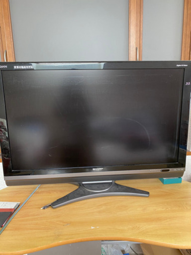 シャープ　AQUOS 40型　2010年〜