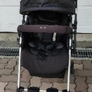 combi　ベビーカー　対面にもなる