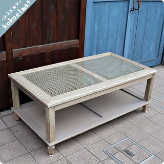 potterybarn（ポッタリーバーン）のリビングテーブル。コ...