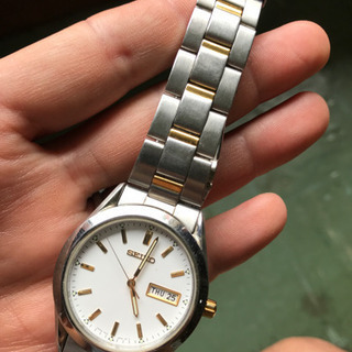 腕時計2つ　CASIOとSEIKOの画像