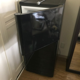 お話し中！Haier 冷蔵庫　黒　単身　一人暮らし