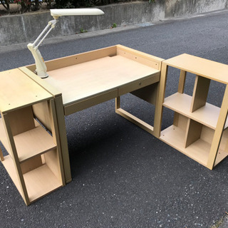 勉強机と棚