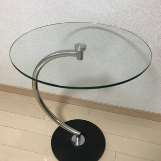 サイドテーブル【直接引き取りのみ】の画像